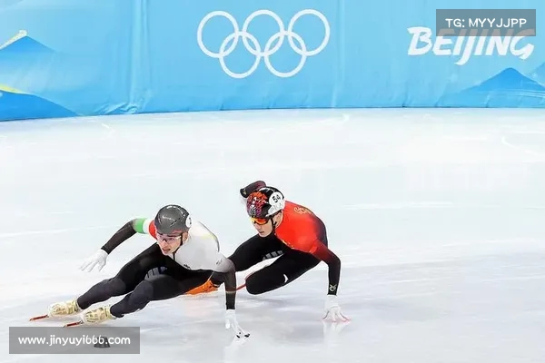 男子1000米短道速滑决赛精彩对决 中国选手全力冲刺力争金牌 男子1000米短道速滑决赛精彩对决 中国选手全力冲刺力争金牌